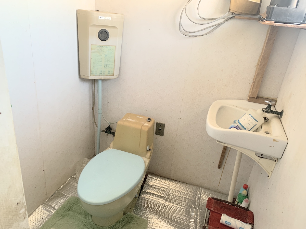 A05-13 トイレの写真