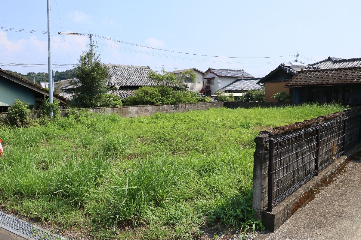 A06-05 土地・空き地の全景写真1
