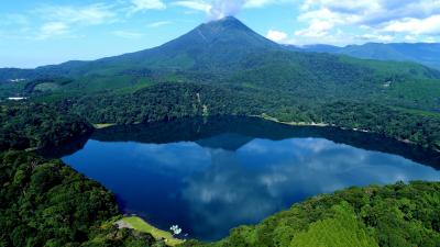 イメージ画像　霧島山と御池